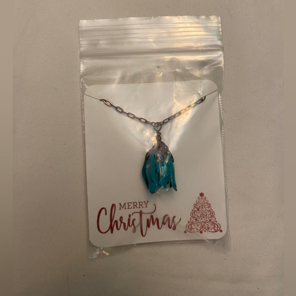 Blue blossom necklace